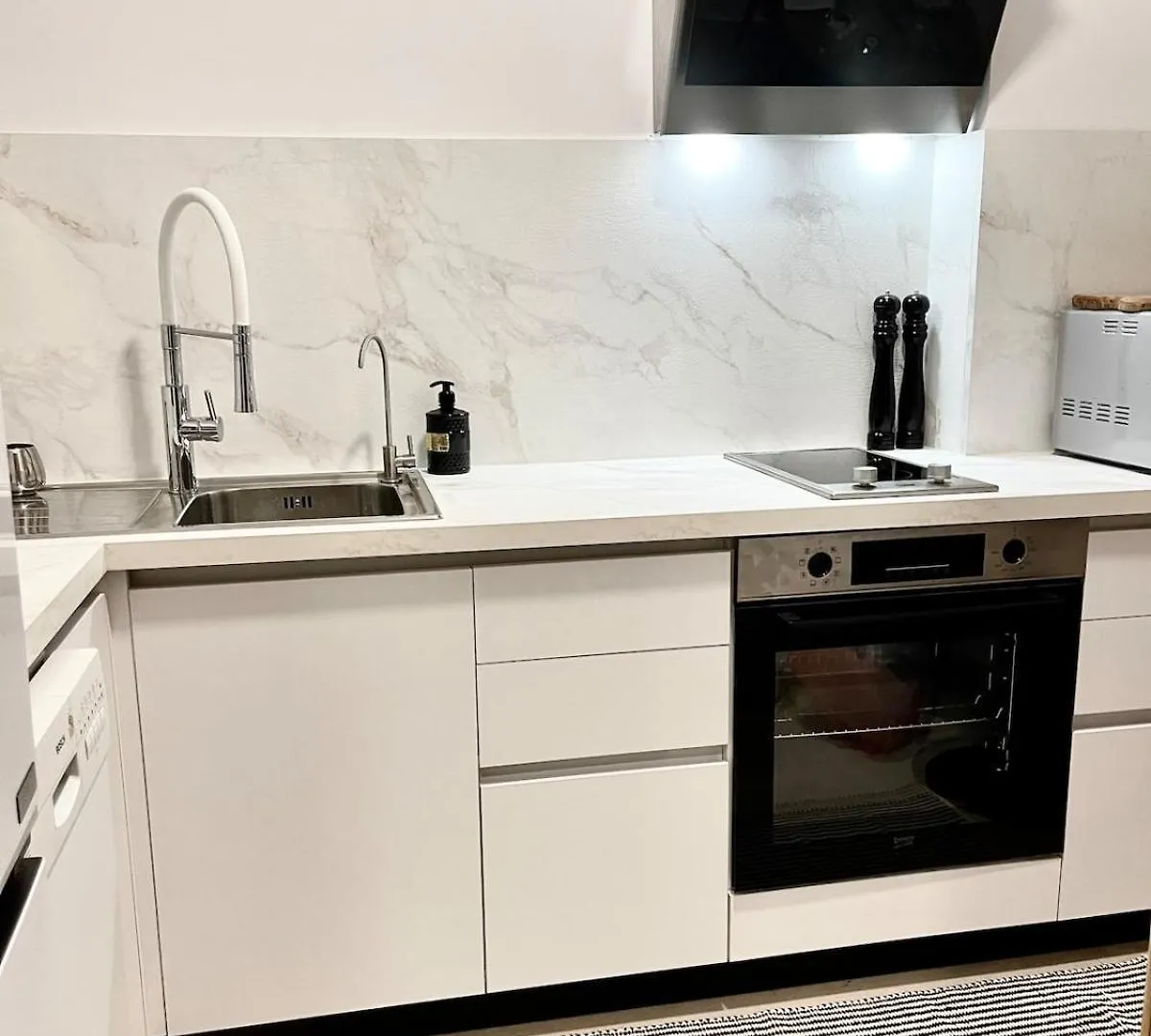 Capital Apartment تيرانا