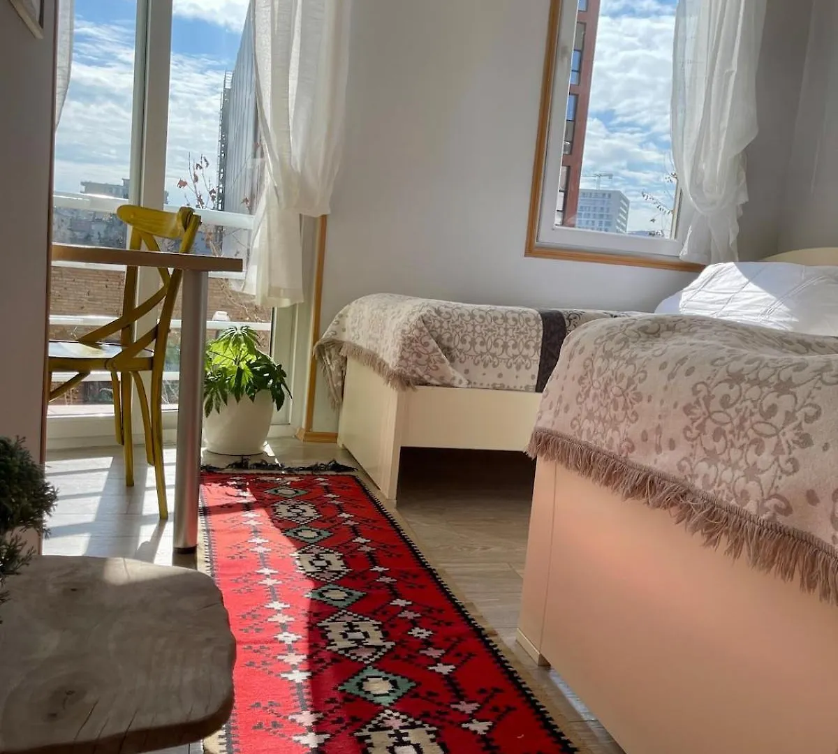 Capital Apartment تيرانا