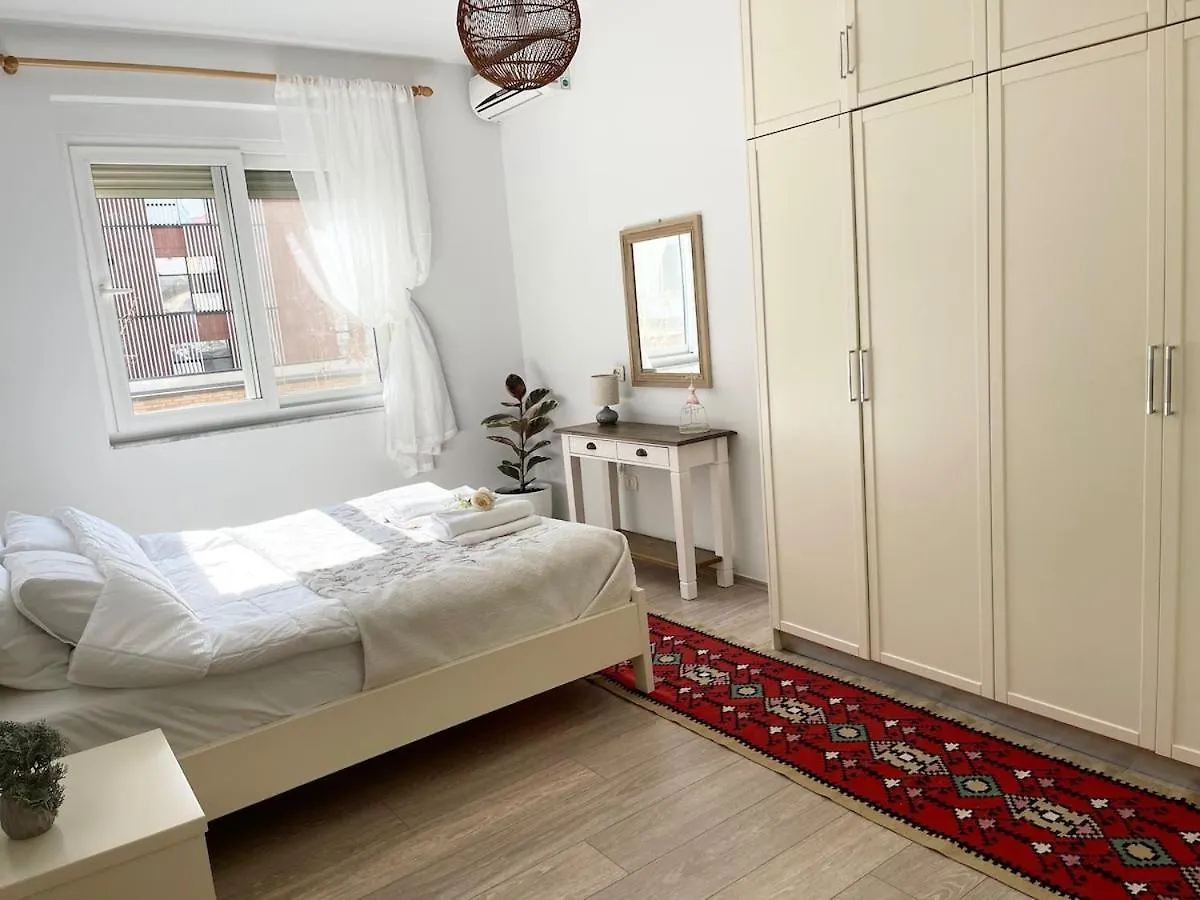 Capital Apartment تيرانا