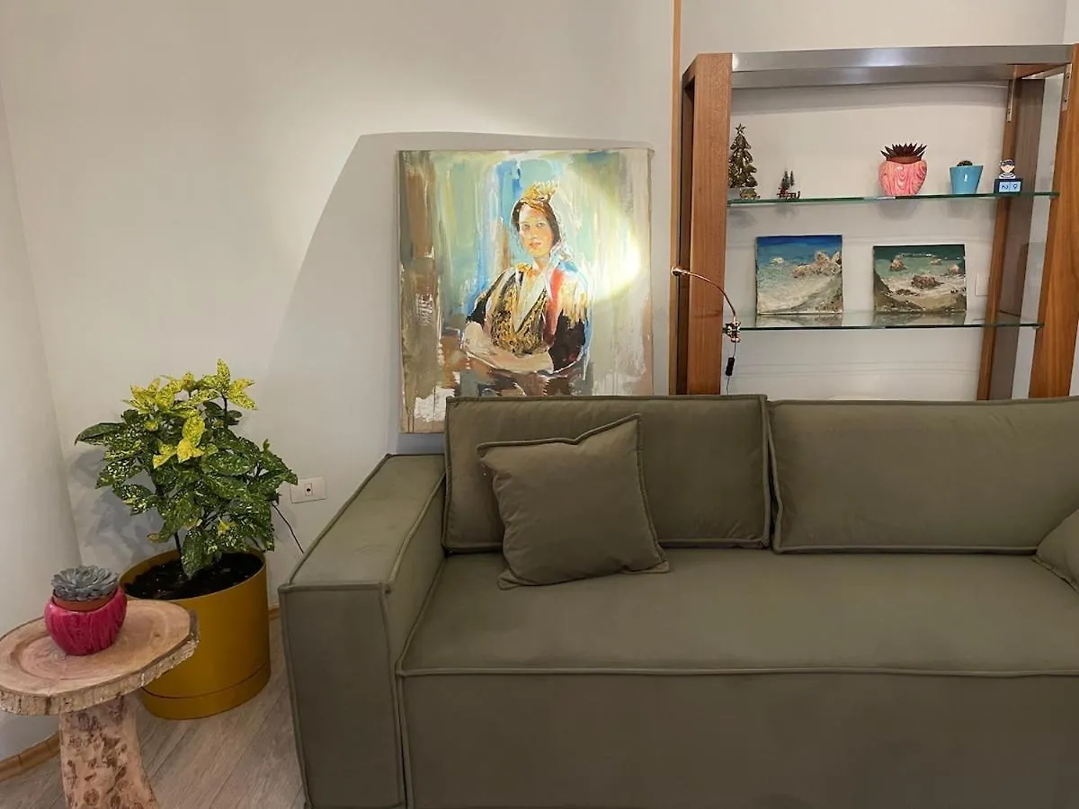 Capital Apartment تيرانا